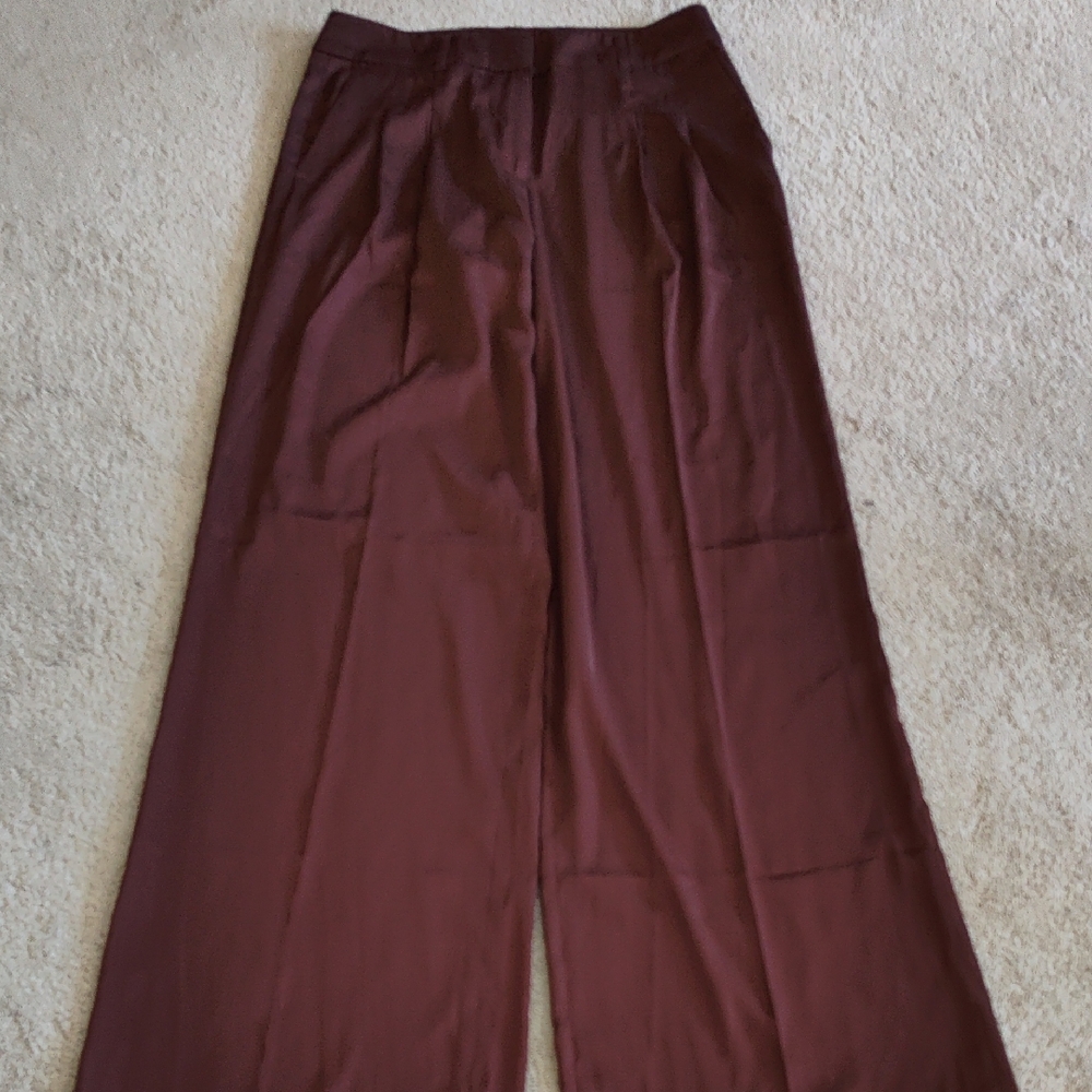 White House Black Market Women's Pleated Wide-Leg Pants in Deep Brown